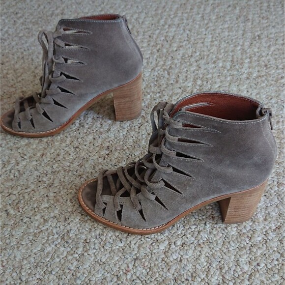 Jeffrey Campbell gray Luxe suede Corwin Lace-Up Booties Size 7 - Picture 2 of 16